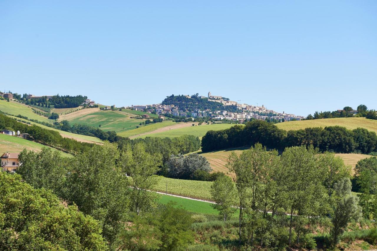 Affitta Camere Il Pettirosso Fermo Exterior foto